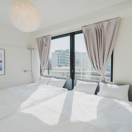 Blossom Coat Sakuragawa Aparthotel Осака Екстериор снимка