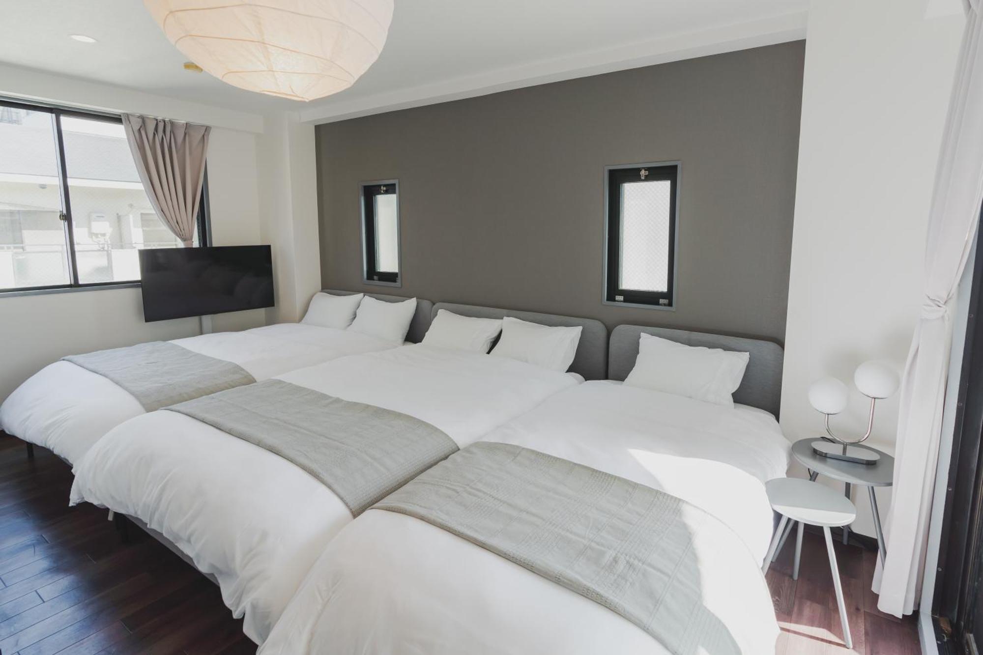 Blossom Coat Sakuragawa Aparthotel Осака Екстериор снимка