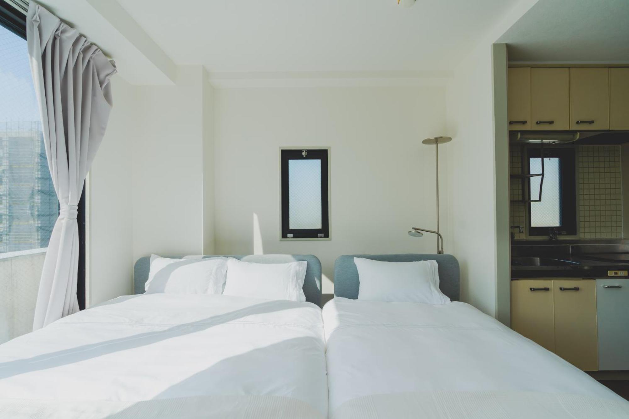 Blossom Coat Sakuragawa Aparthotel Осака Екстериор снимка