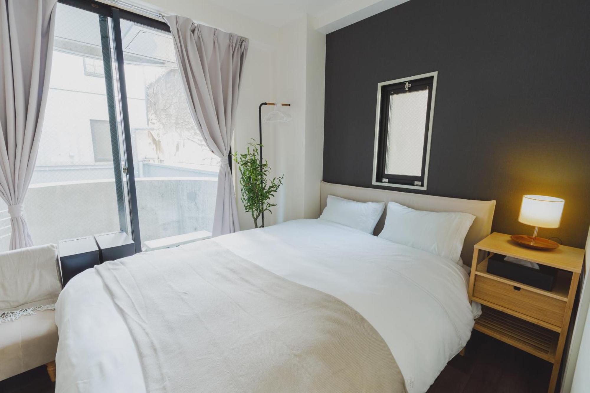 Blossom Coat Sakuragawa Aparthotel Осака Екстериор снимка